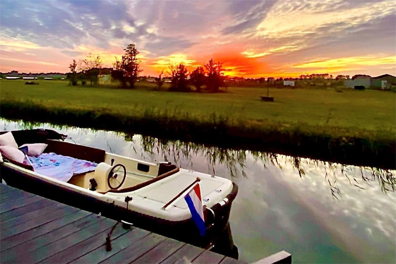 Ferienhaus Max Am Wasser Ferienpark Vislust Wervershoof Esterno foto